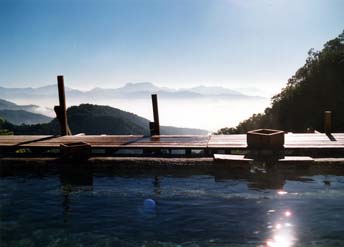 �����𗁂т锒�n������